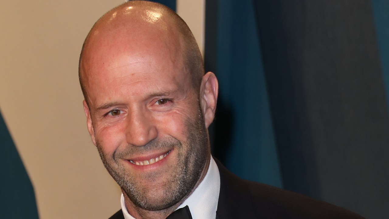 Jason Statham édesapa lesz