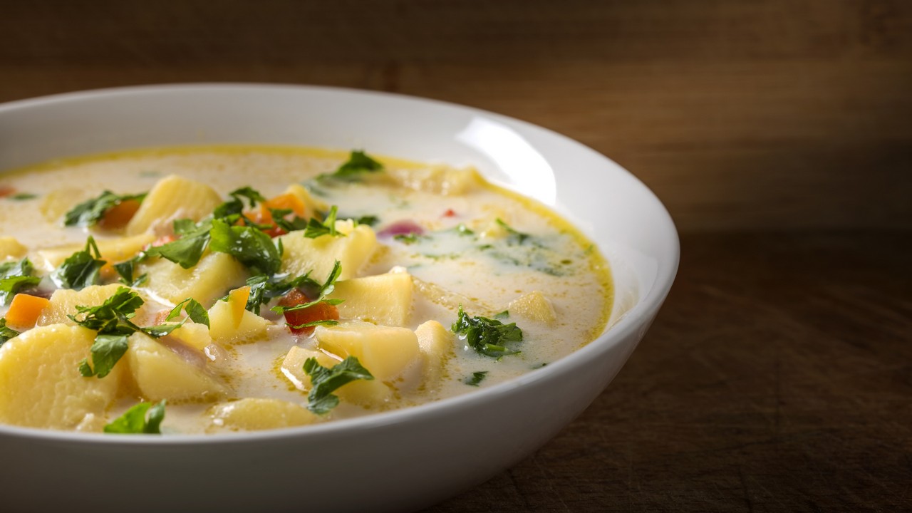 Krumplifőzelék kovászos uborkával