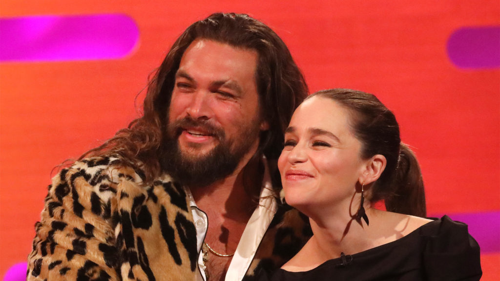 Jason Momoa ismét a karjaiba kapta Emilia Clarke-ot