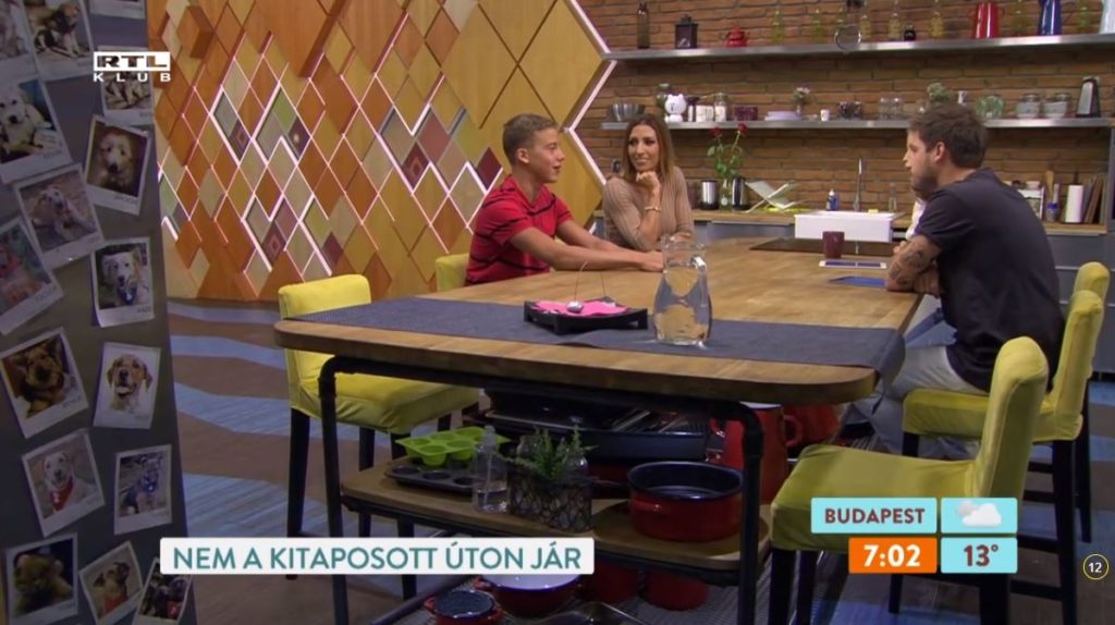 Schobert Norbi kiskorától orvosnak készül