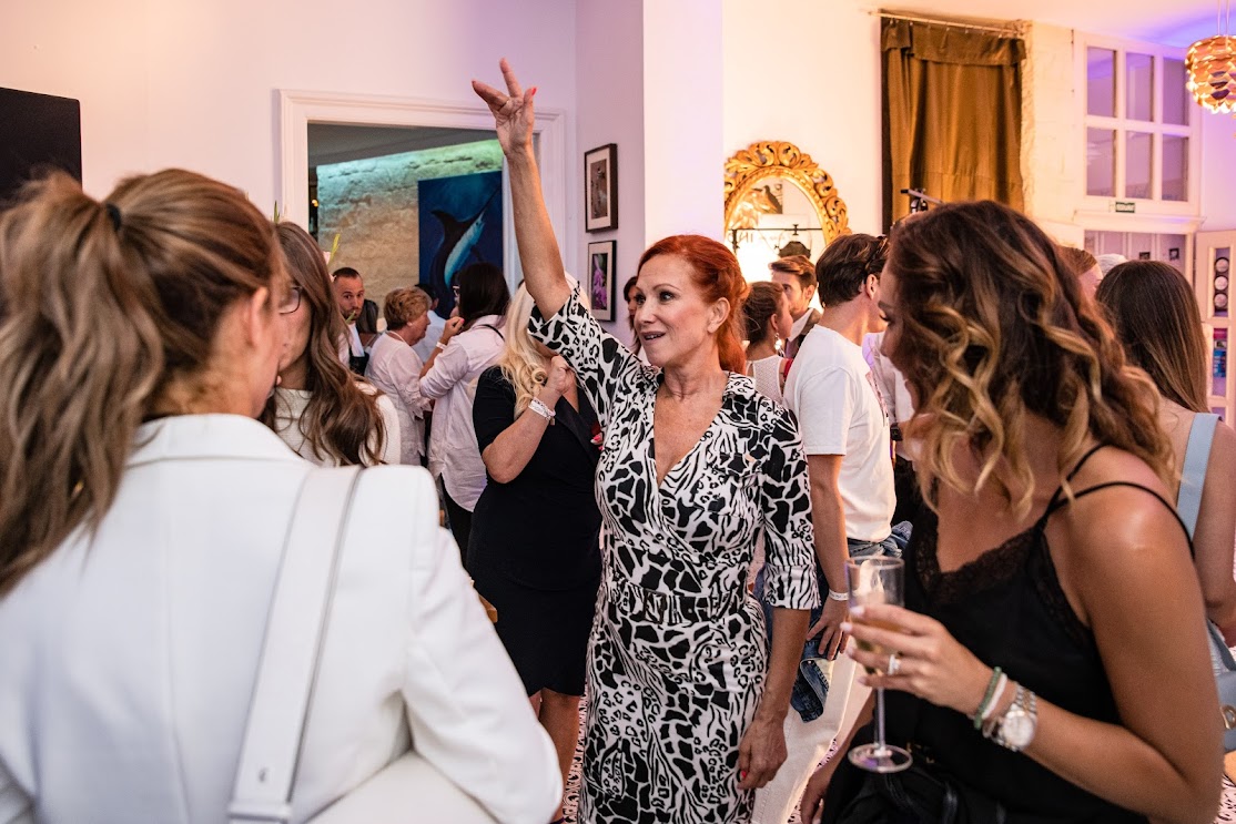 Détár Enikő sem tiszta fehéret választott a white partira