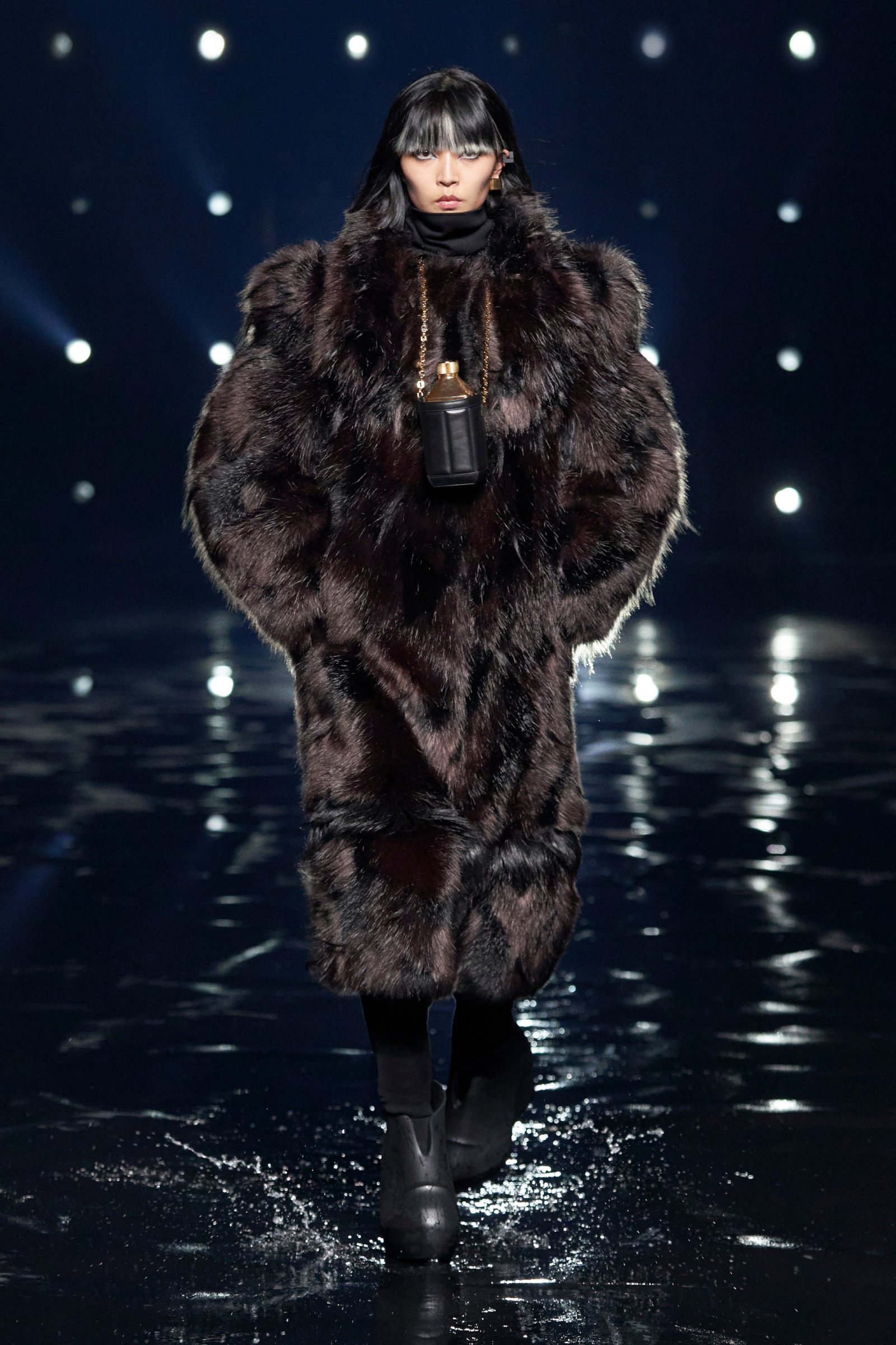 Givenchy kulacstartó