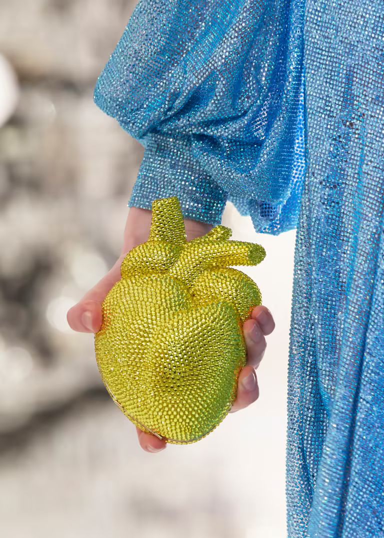 Gucci strasszos ékszertáska