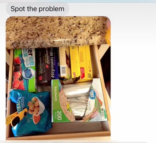 Fagyasztott húsgolyó a fiókban