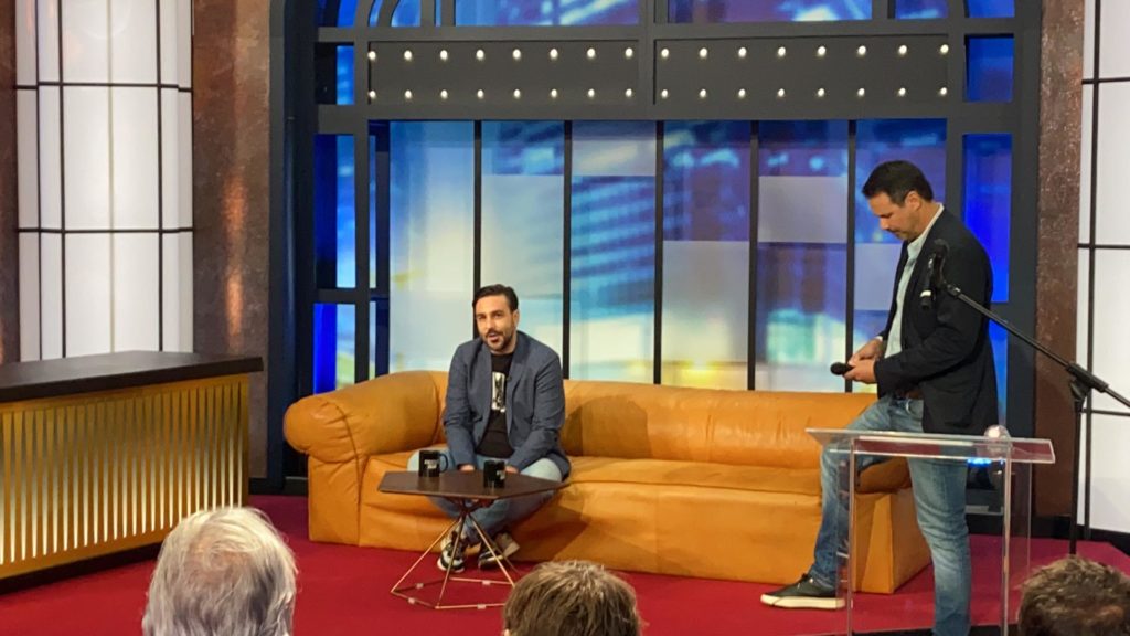 Rideg Richárd vezeti az Ozone Észak-Dél műsorát