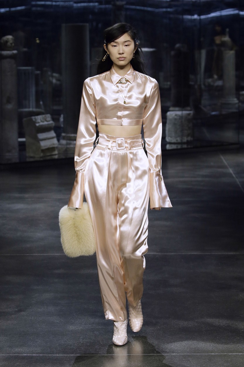 Fendi szőrmés táska