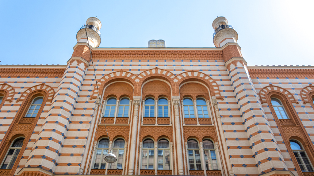 Lélegzetelállító, keleties varázs – koncertek a felújított Rumbach zsinagógában (x)