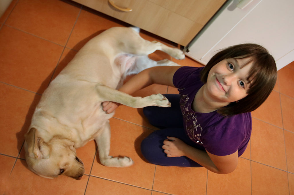 Egyedül neveli lányát a látássérült Viktor