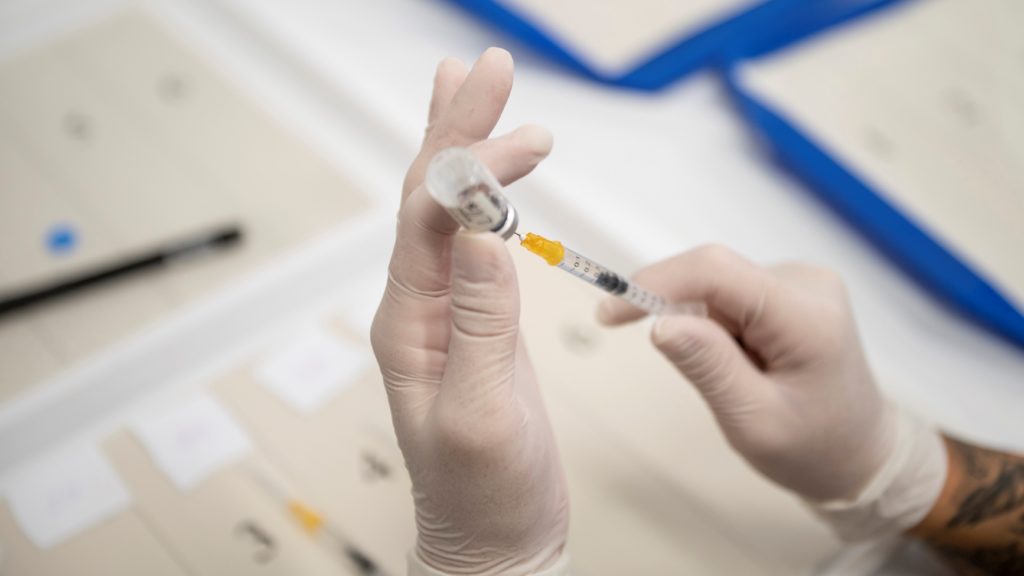 koronavírus elleni oltás