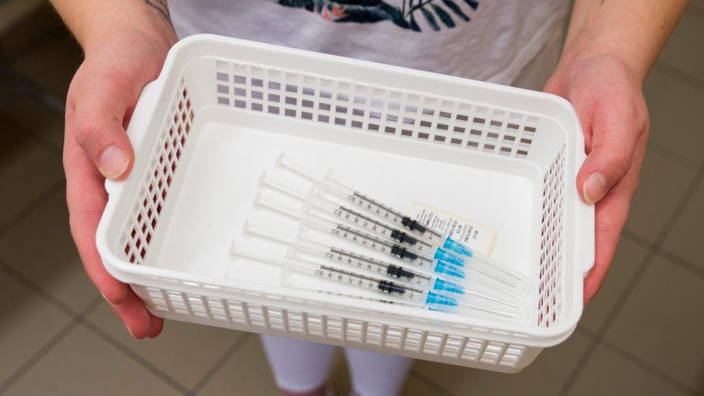 koronavírus elleni oltás