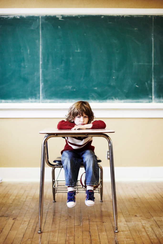 Fenyegetéssel neveli az elsős tanító a gyerekeket