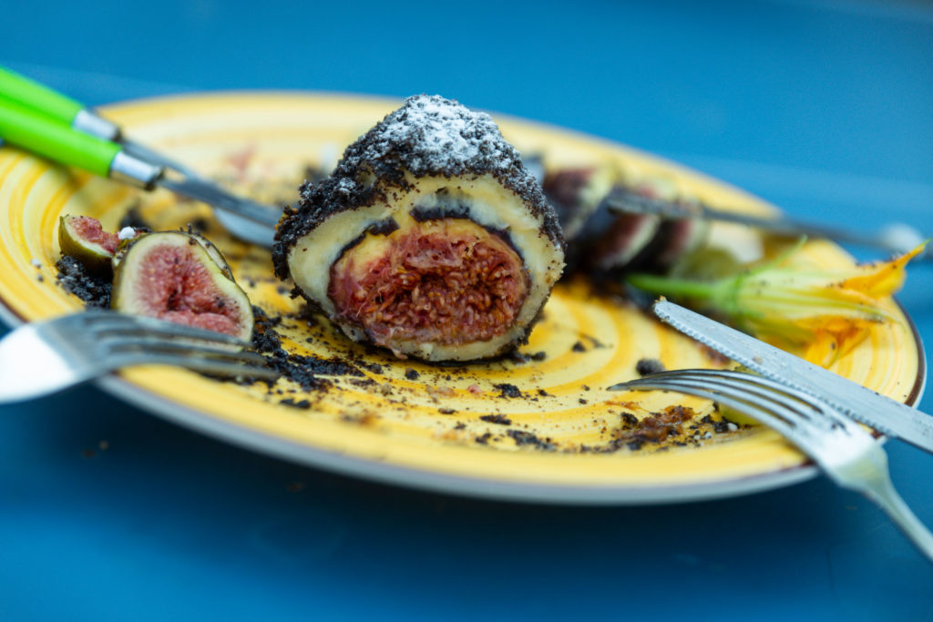 Vendégségben Koltai Róbertnél, ahol az ominózus gombócdobálós jelenetről is lehullt a lepel