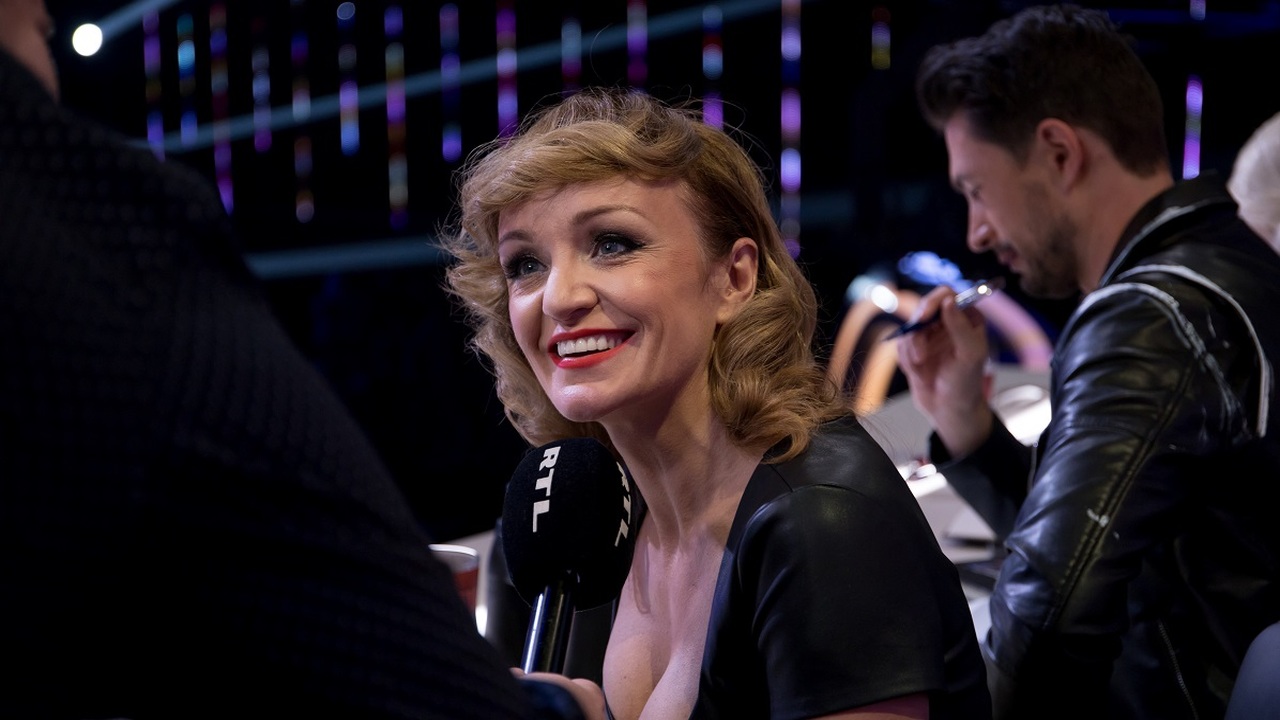 Szandi a szomszédairól mesélt