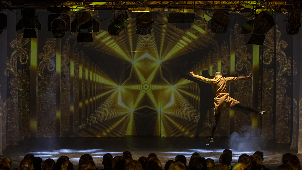 Román Sándor Fun FictionAdvent nyereményjáték nyeremény