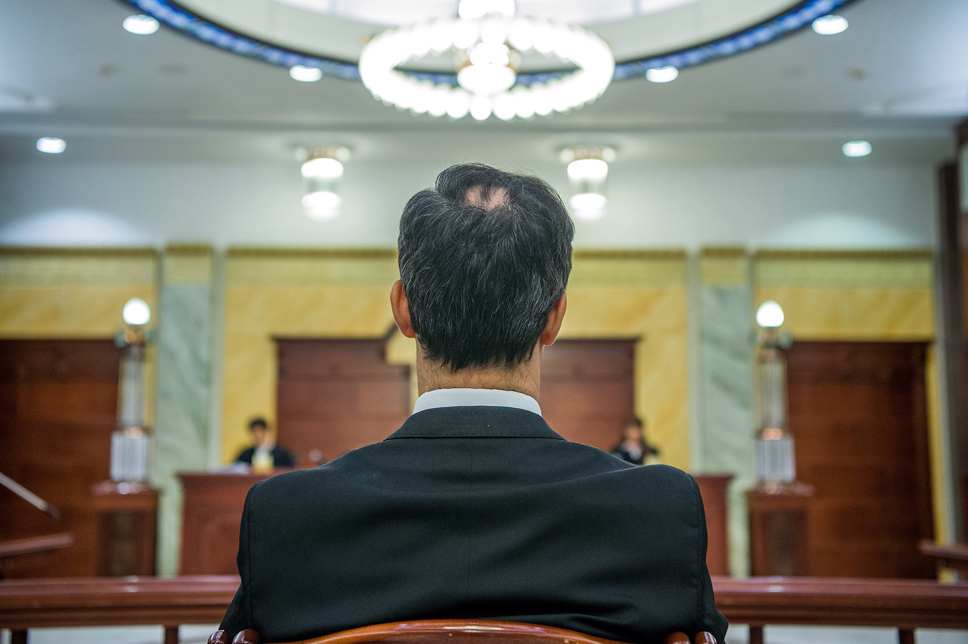 B. Krisztián, a lúgos orvos