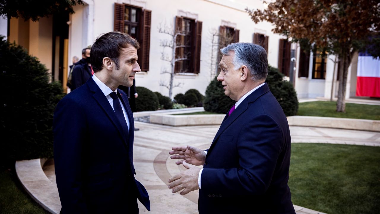 emanuelle macron, orbán viktor