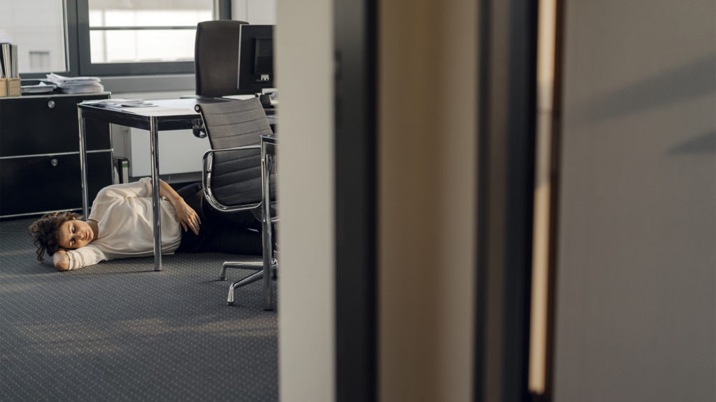 A fekvőasztal lehet a következő irodai őrület?