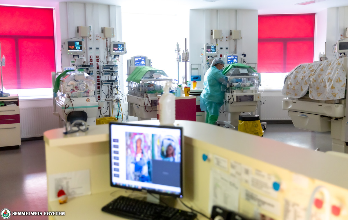 Koraszülött, Semmelweis, inkubátor