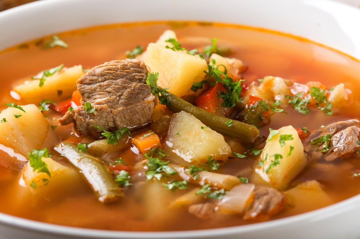 Holland zöldséges marhahúsleves
