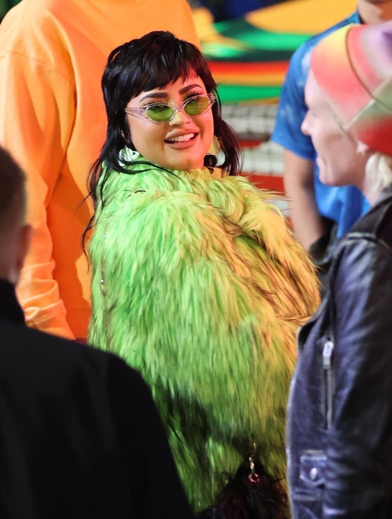 Demi Lovato rövid haj átváltozás