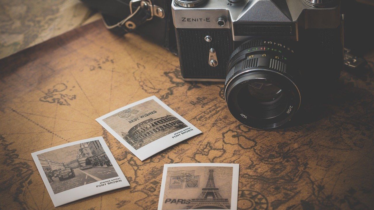 Fényképezőgép fotókkal