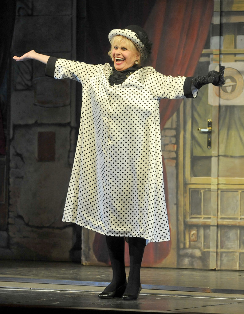 esztergályos cecília Família kft interjú születésnap Új Színház