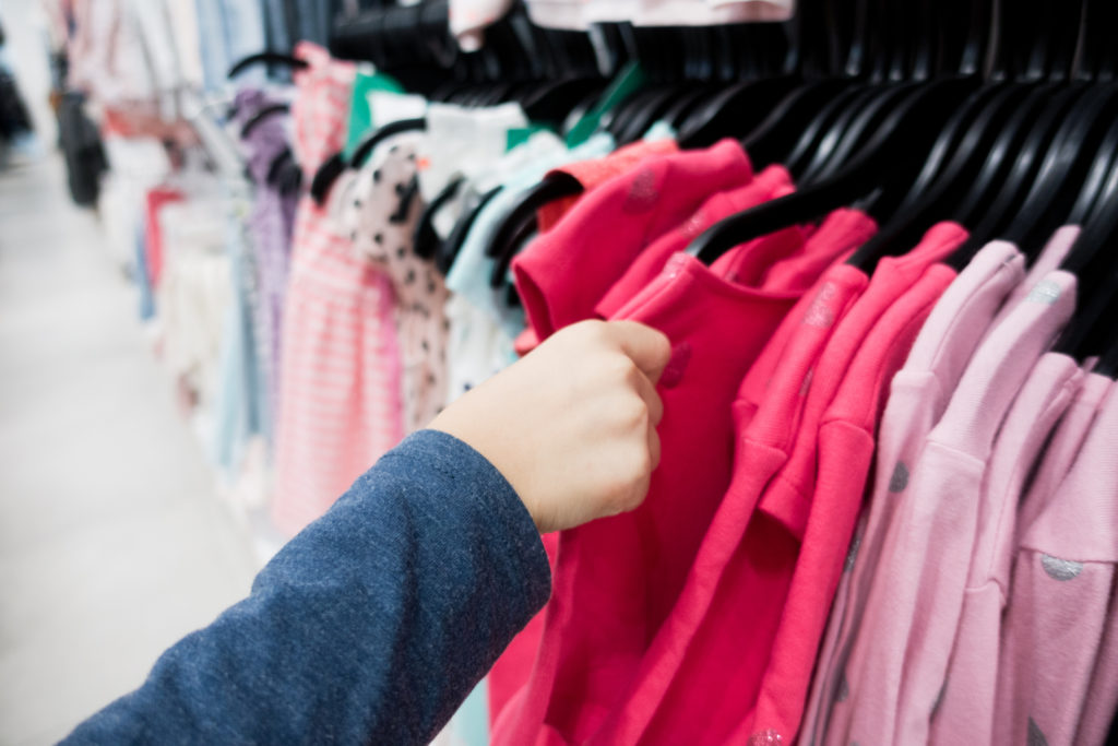 Ruhavásárlás