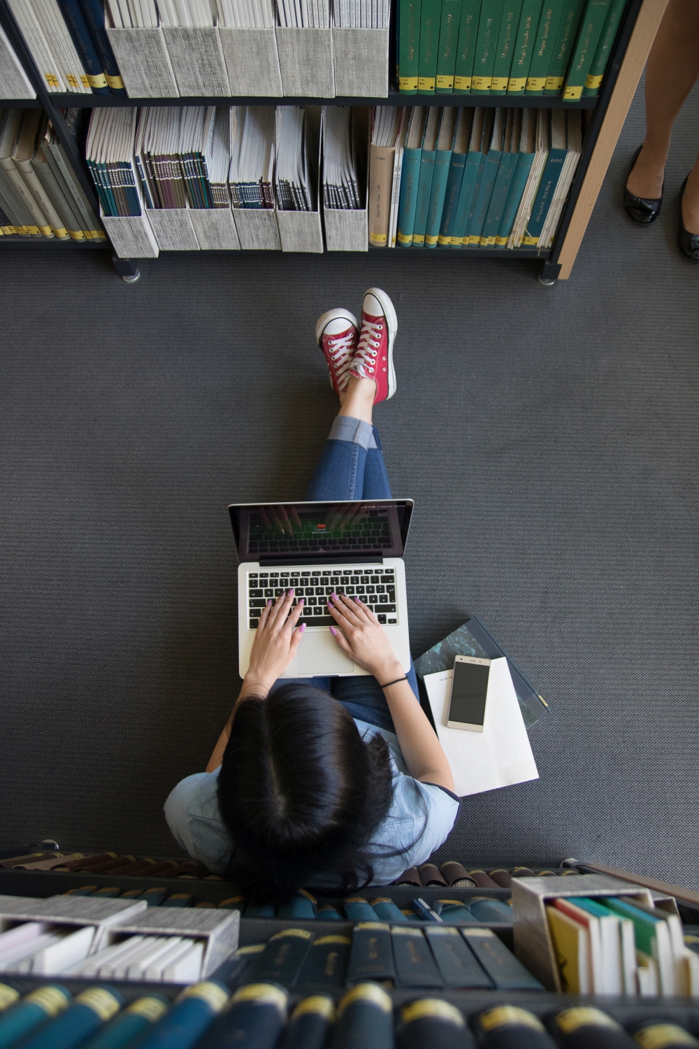 Online oktatás egyetemi hallgatóként - előny vagy hátrány?