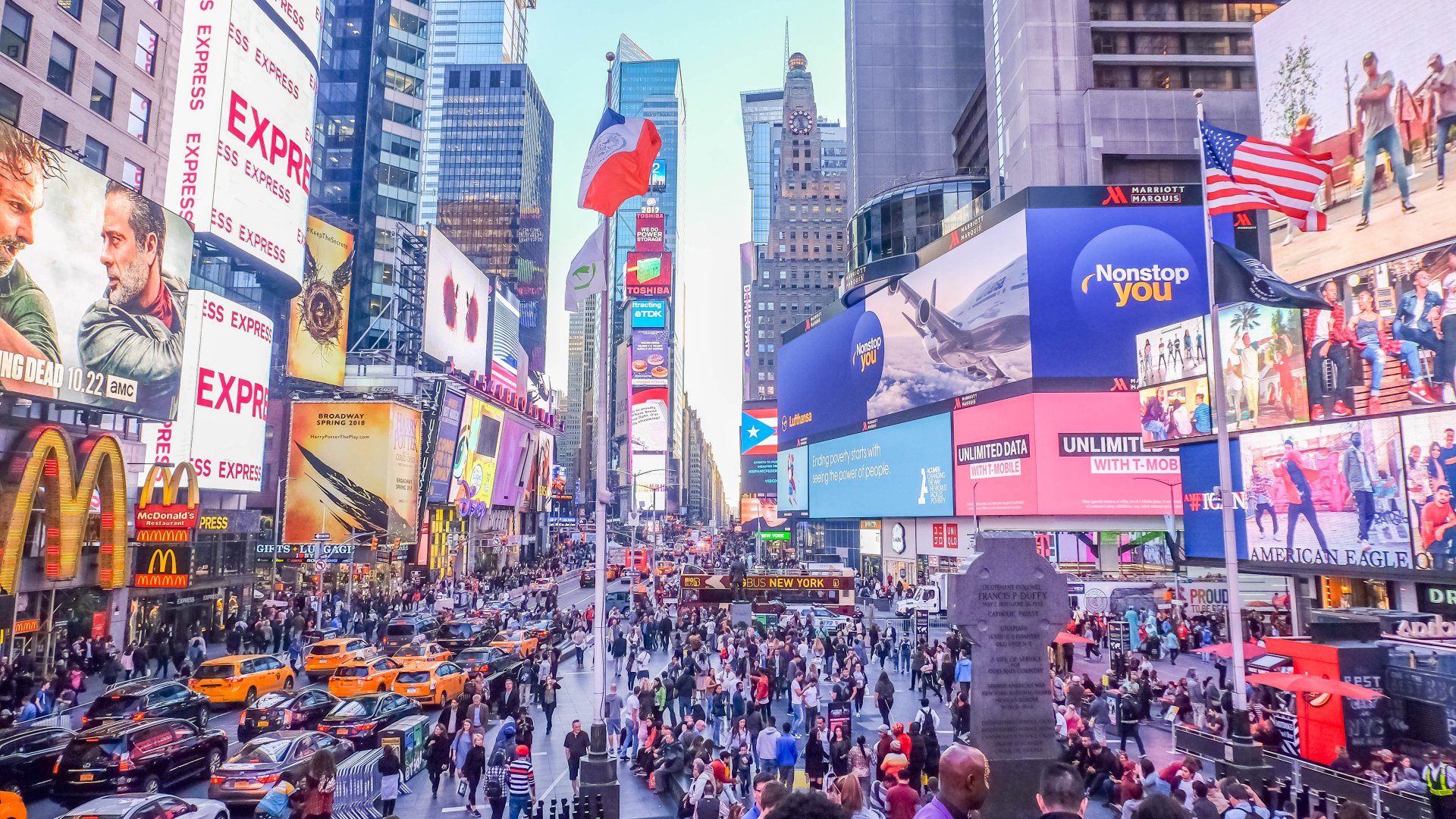 A New York-i Times Square