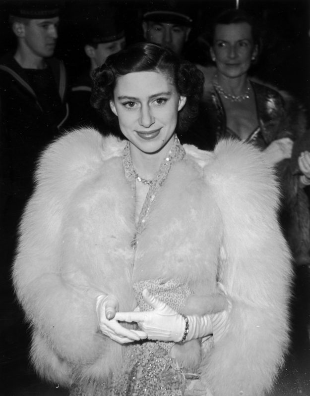 királyi család brit királyi család Margit hercegnő II. Erzsébet királynő