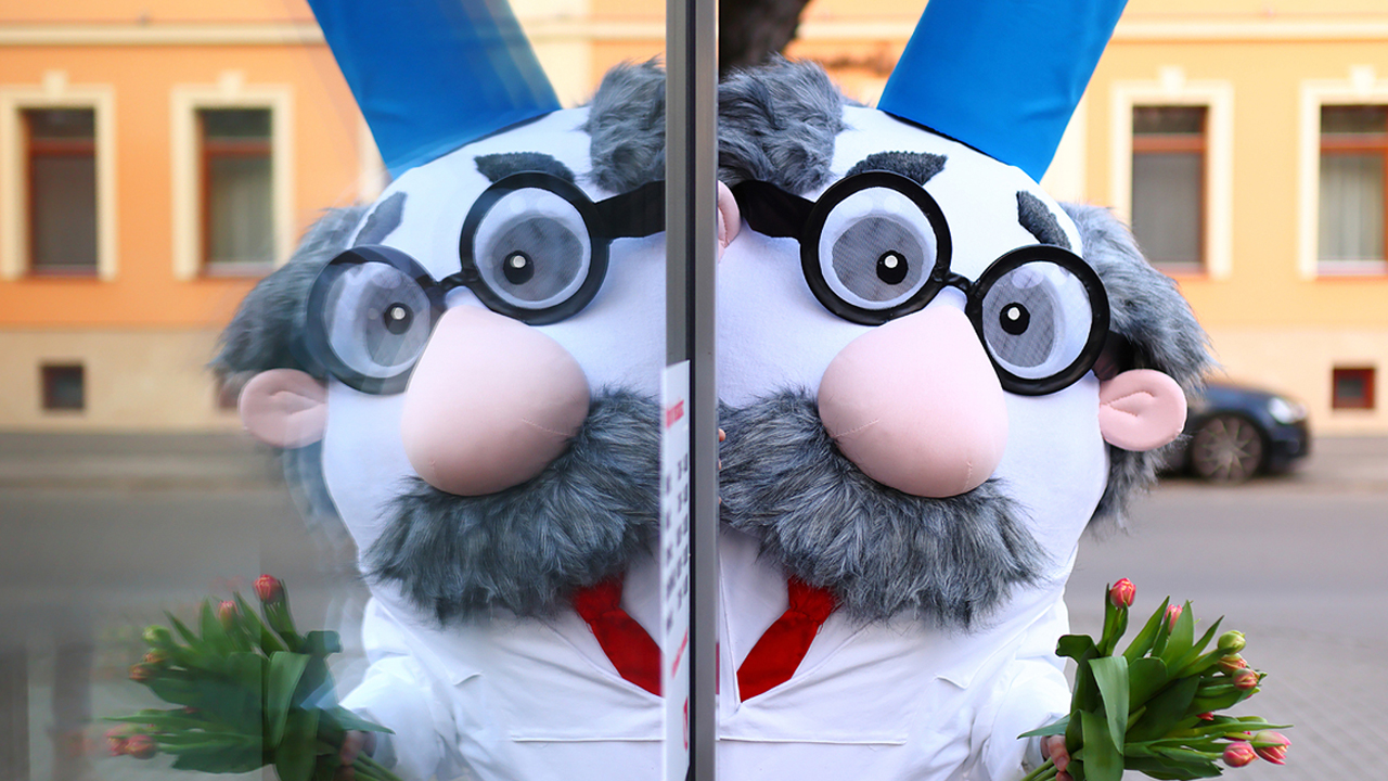 Titokzatos professzor járta Szeged utcáit! (x)