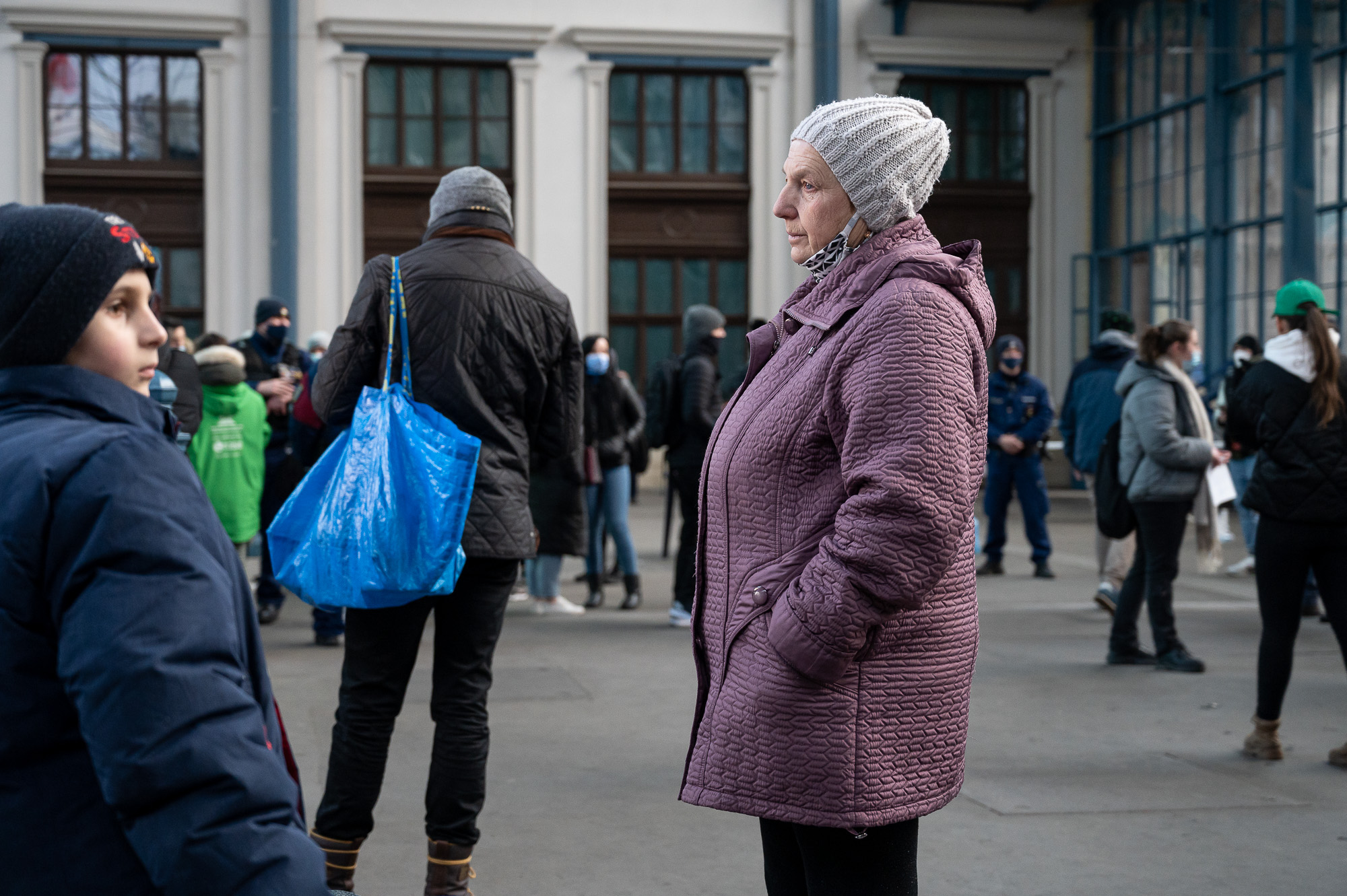 Ukrán menekültek a Nyugati pályaudvaron