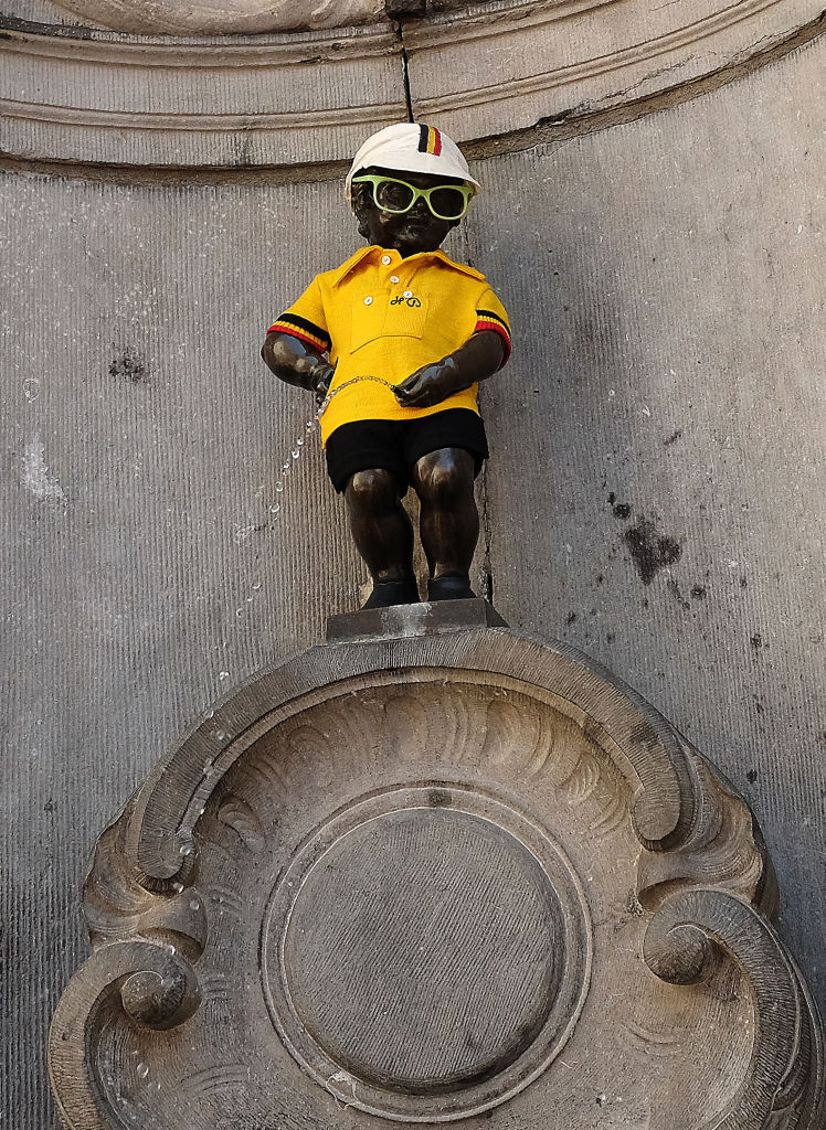 A Manneken Pis ruhatára