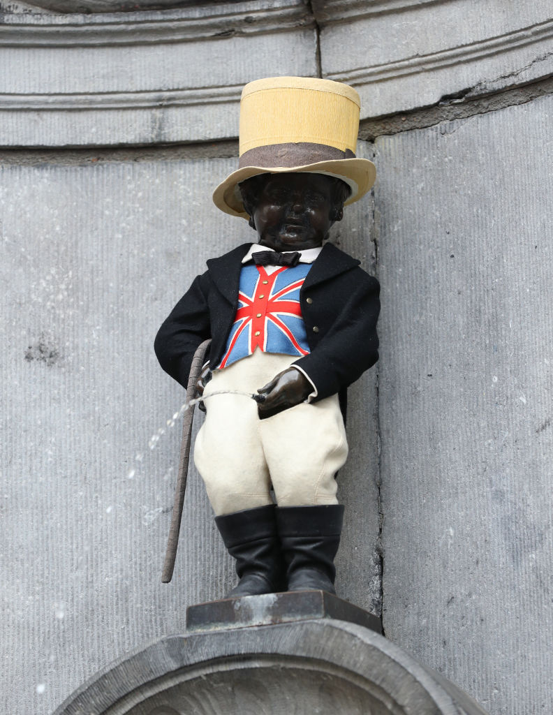 A Manneken Pis ruhatára