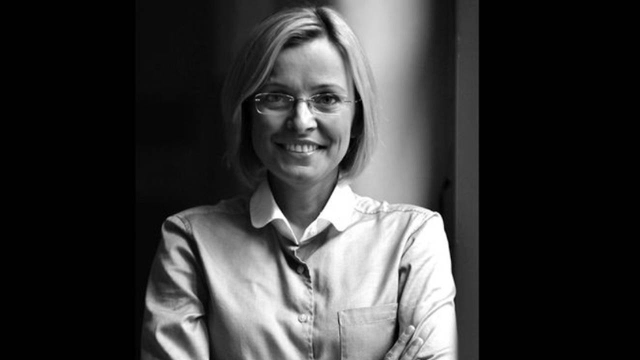 Meghalt M. Tóth Ildikó