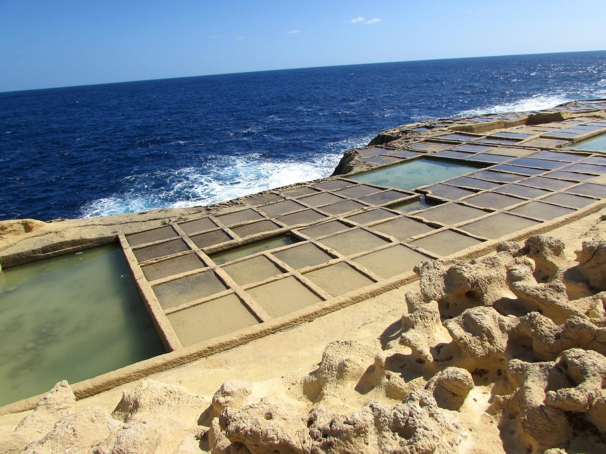 Az ősi, gozói sólepárlók