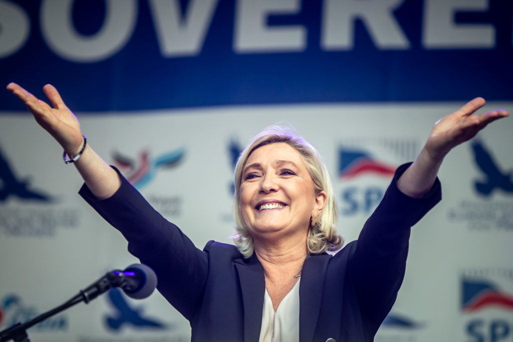 Franciaország Marine Le Pen női politikusok szélsőjobb