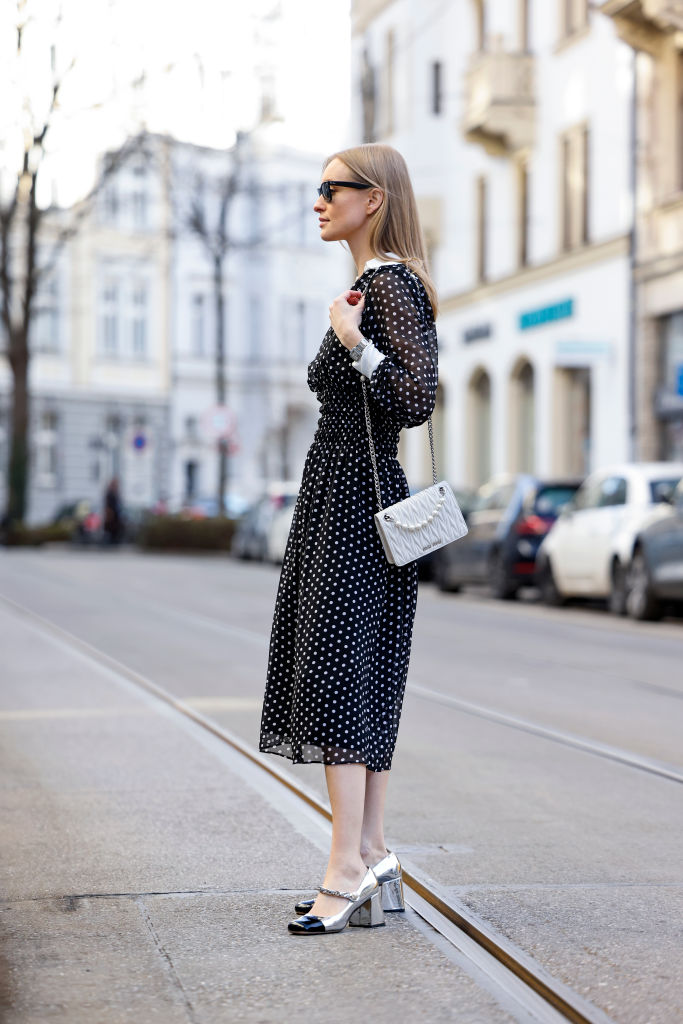 Mary Jane cipők az utcai divatban