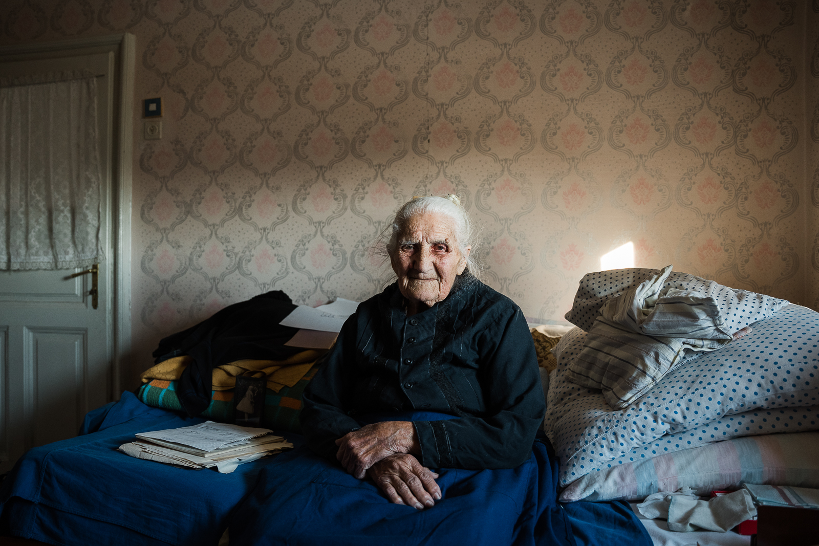 Mohos Zsófia Görbeország című fotósorozata