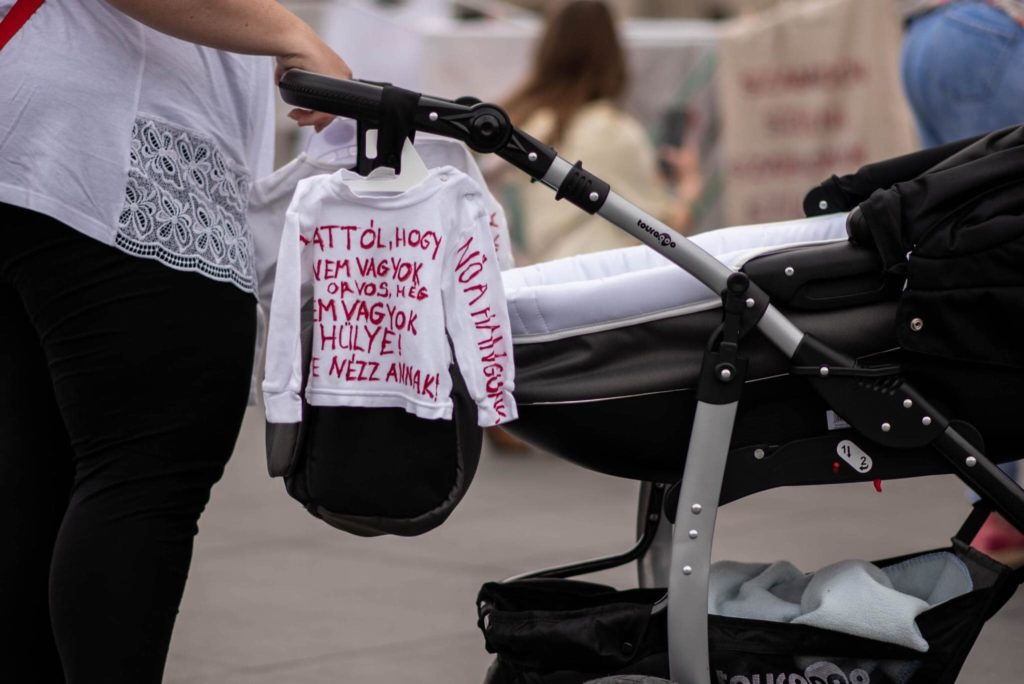 szülészet Másállapotot a szülészetben! Nő a hangunk!