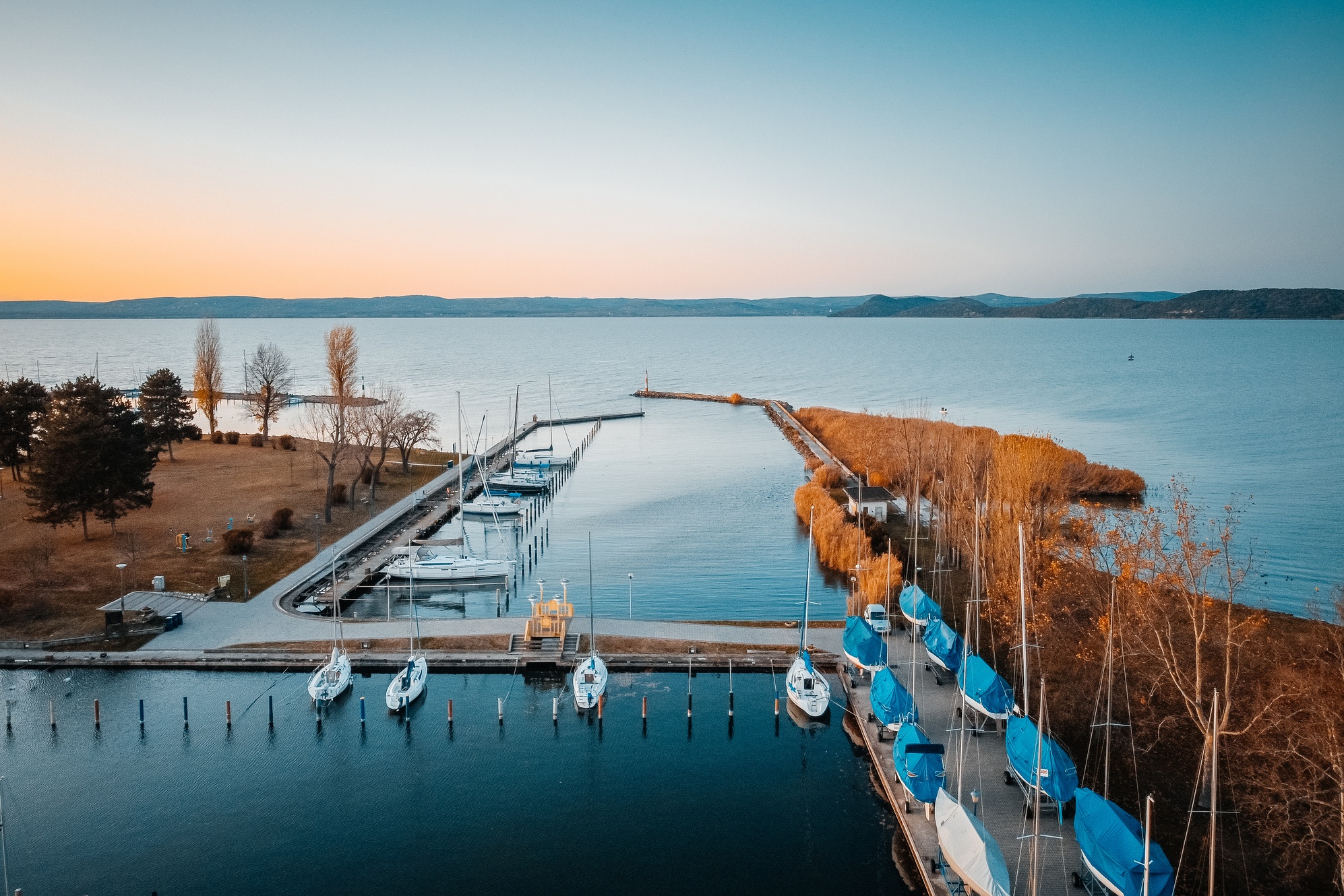 Látkép Balatonföldváron