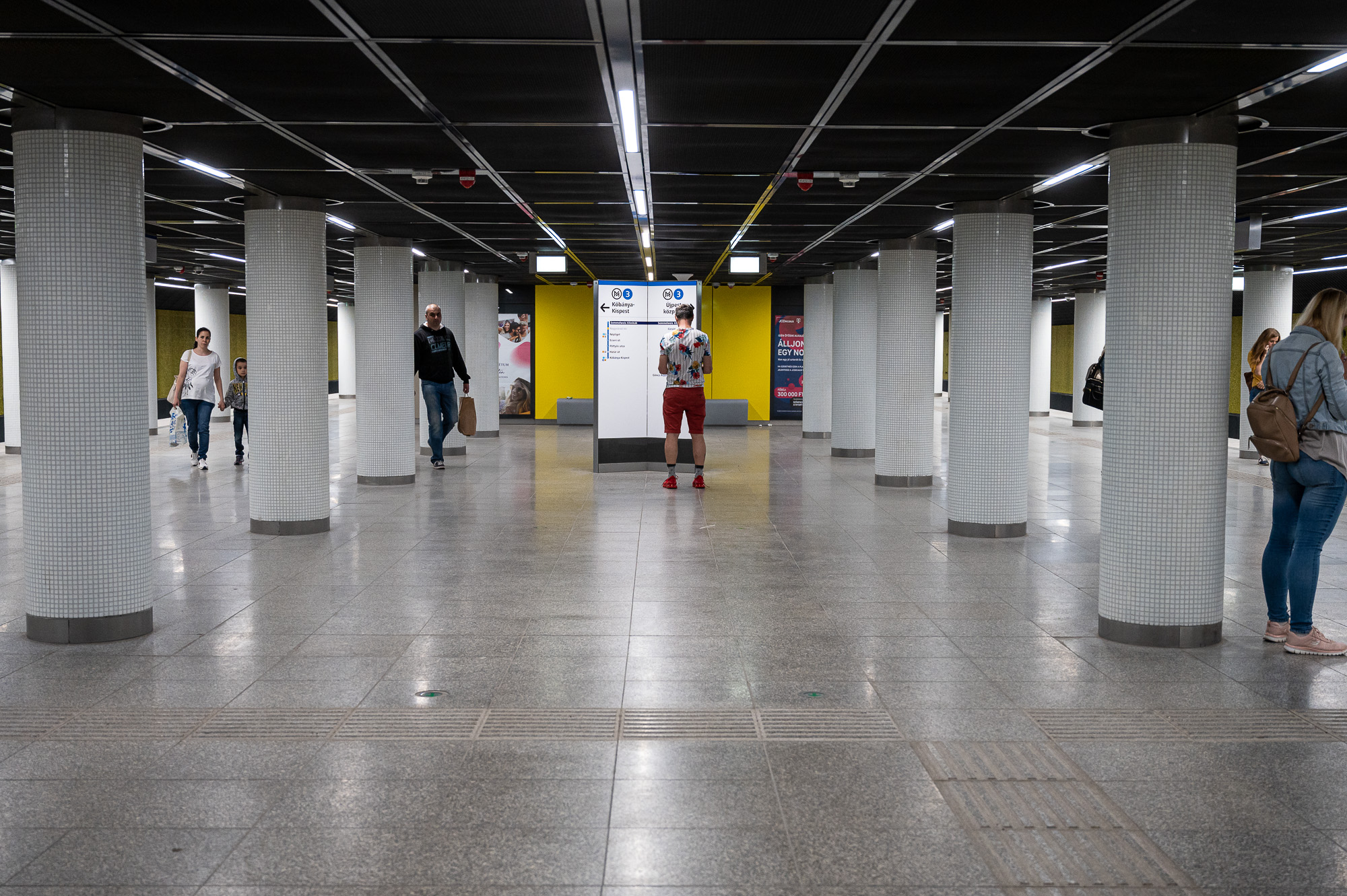 A 3-as metró Klinikák állomása