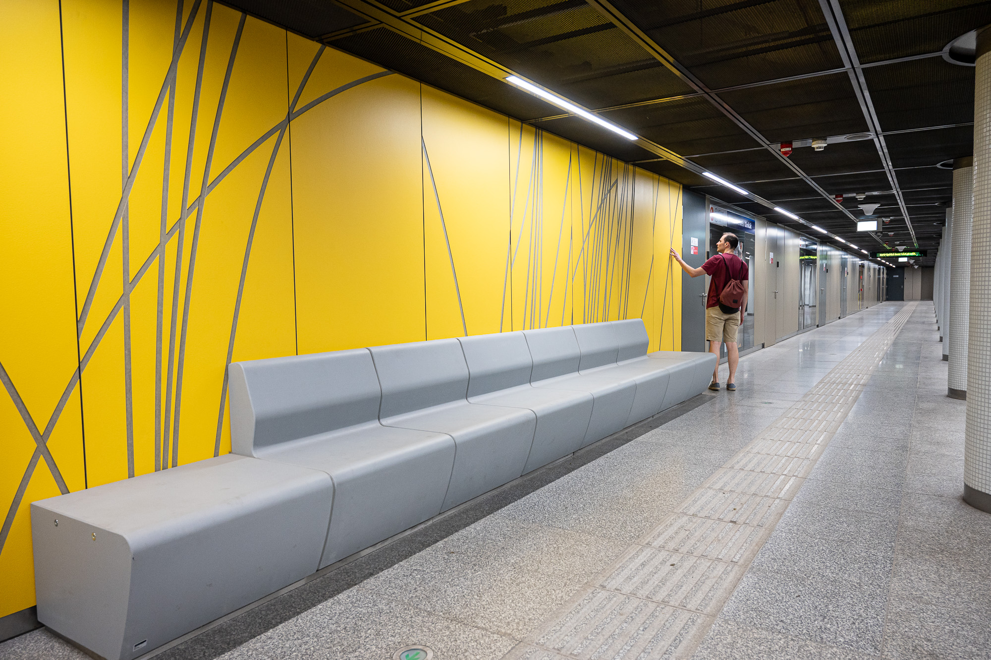 A 3-as metró Klinikák állomása