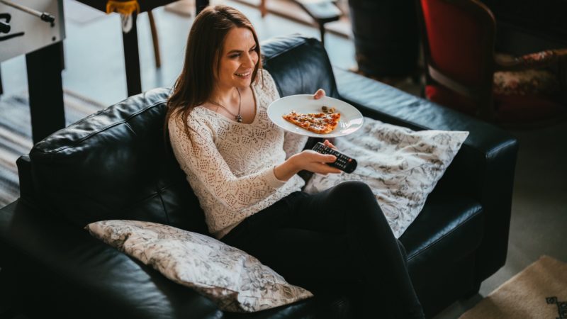 Evés tévénézés közben