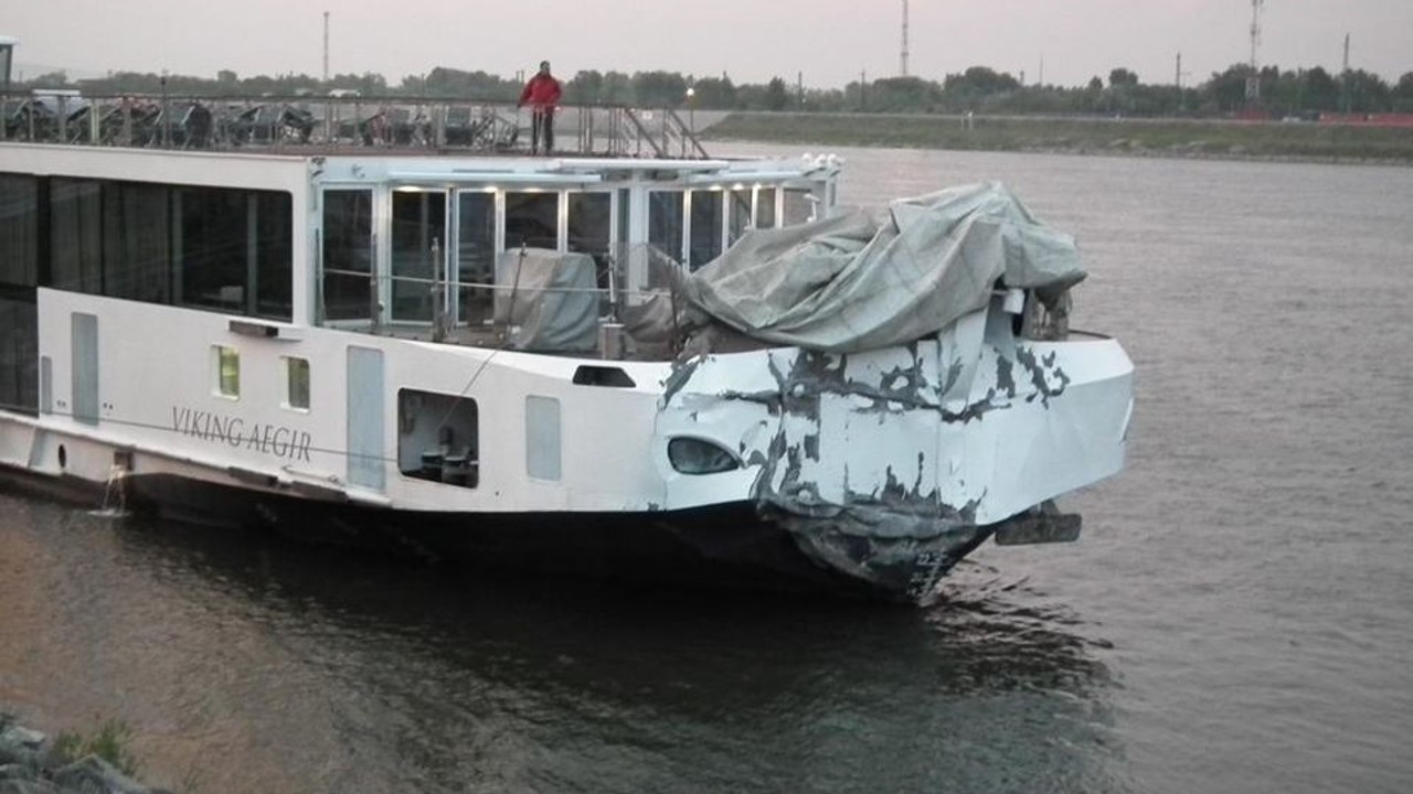 A Viking Aegir az ütközés után.