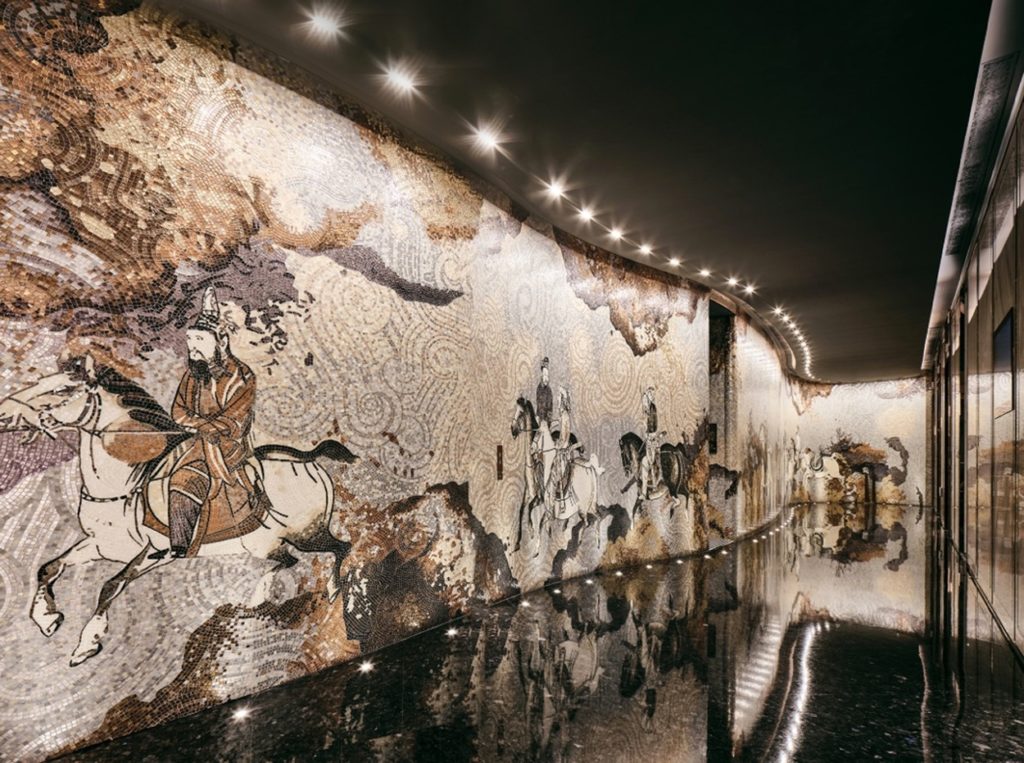 A Selyemutat ábrázoló mozaik 