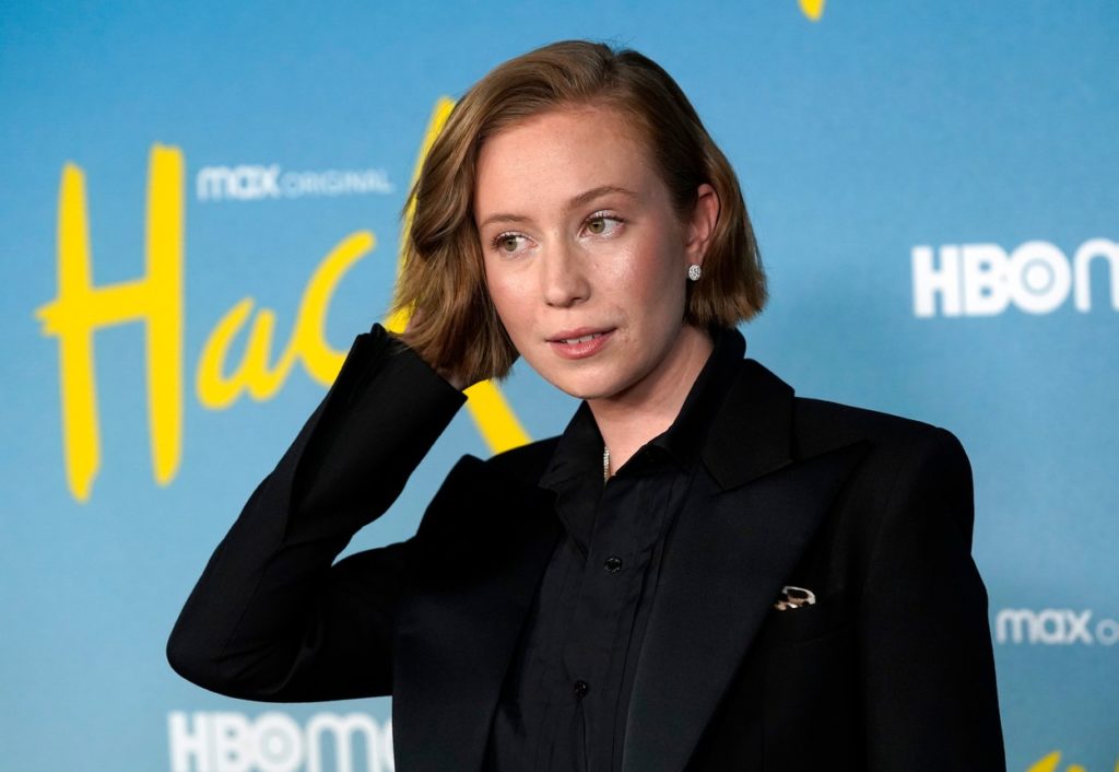 Hacks - A pénz beszél Hannah Einbinder Jean Smart stand up