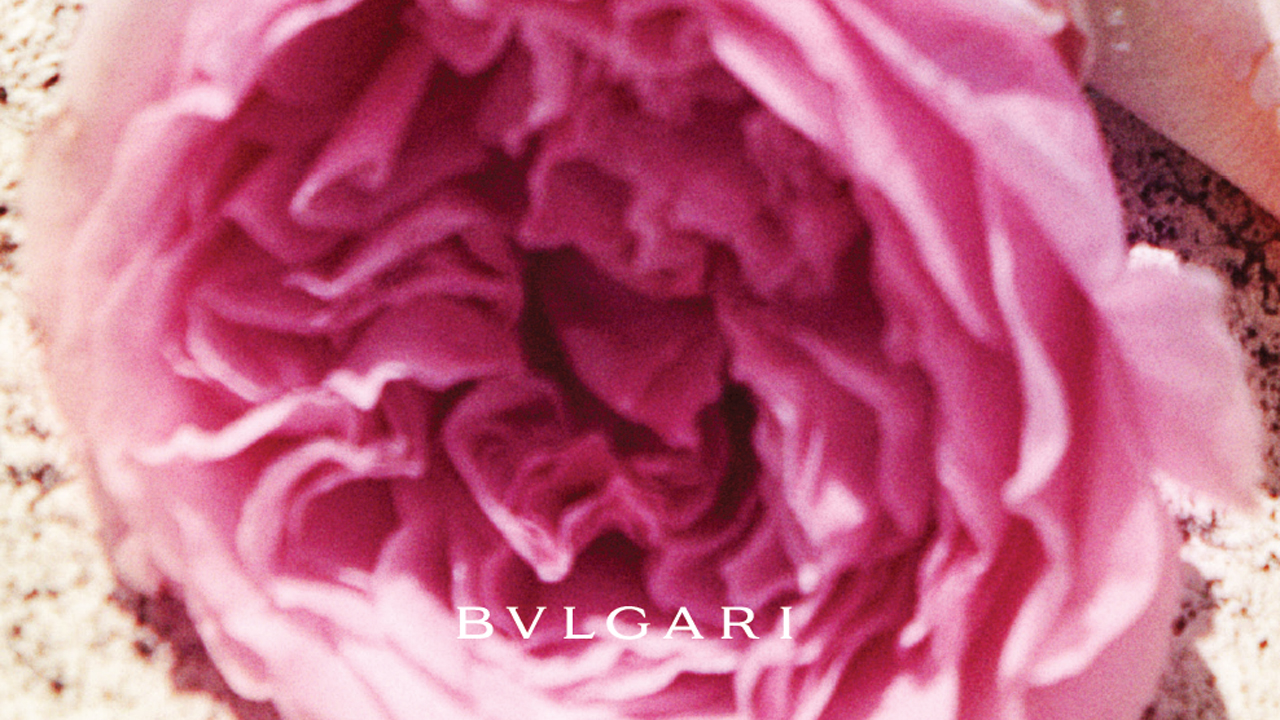 Egy illat, amely minden pillanatot ragyogóvá varázsol! (x)