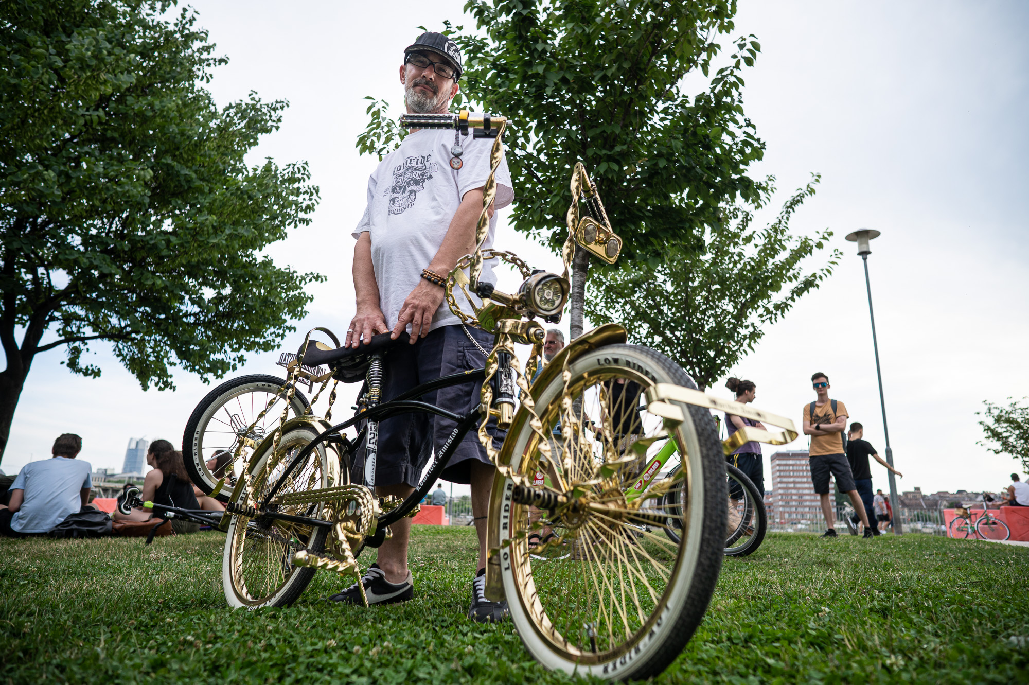 Mutáns Bringa Felvonulás