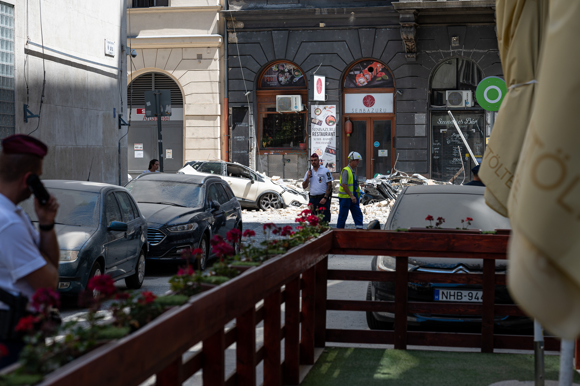 Leomlott tetőszerkezet az Ó utcában